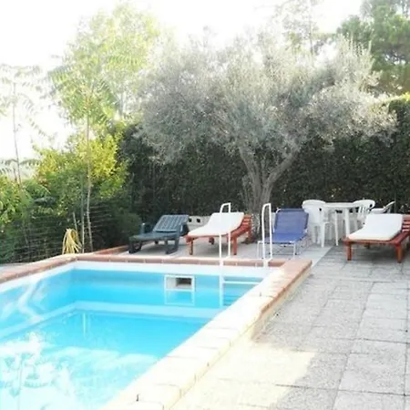 In Mit Whirlpool, Garten Und Terrasse